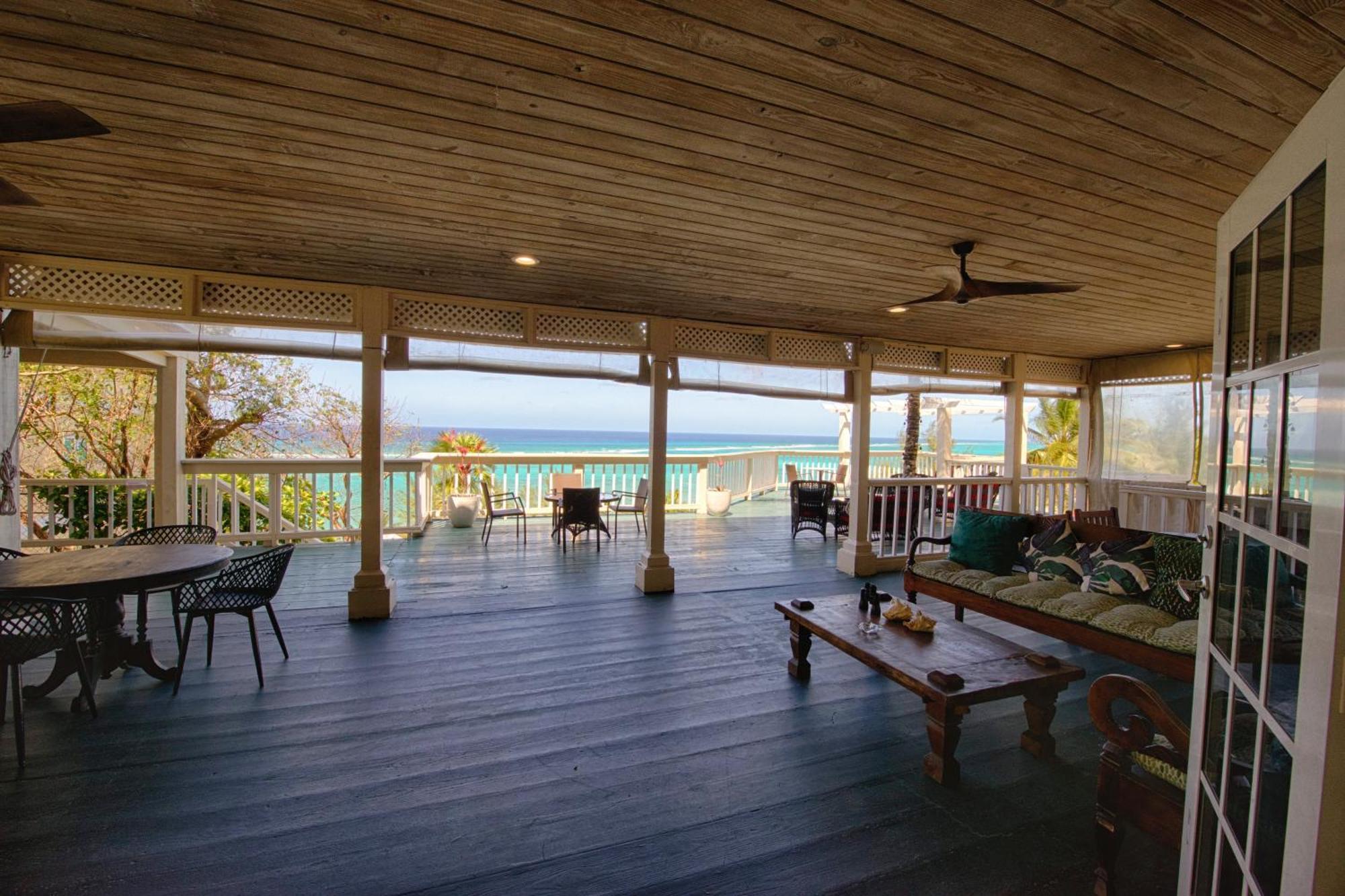 Hotel A Stone'S Throw Away Nassau Esterno foto